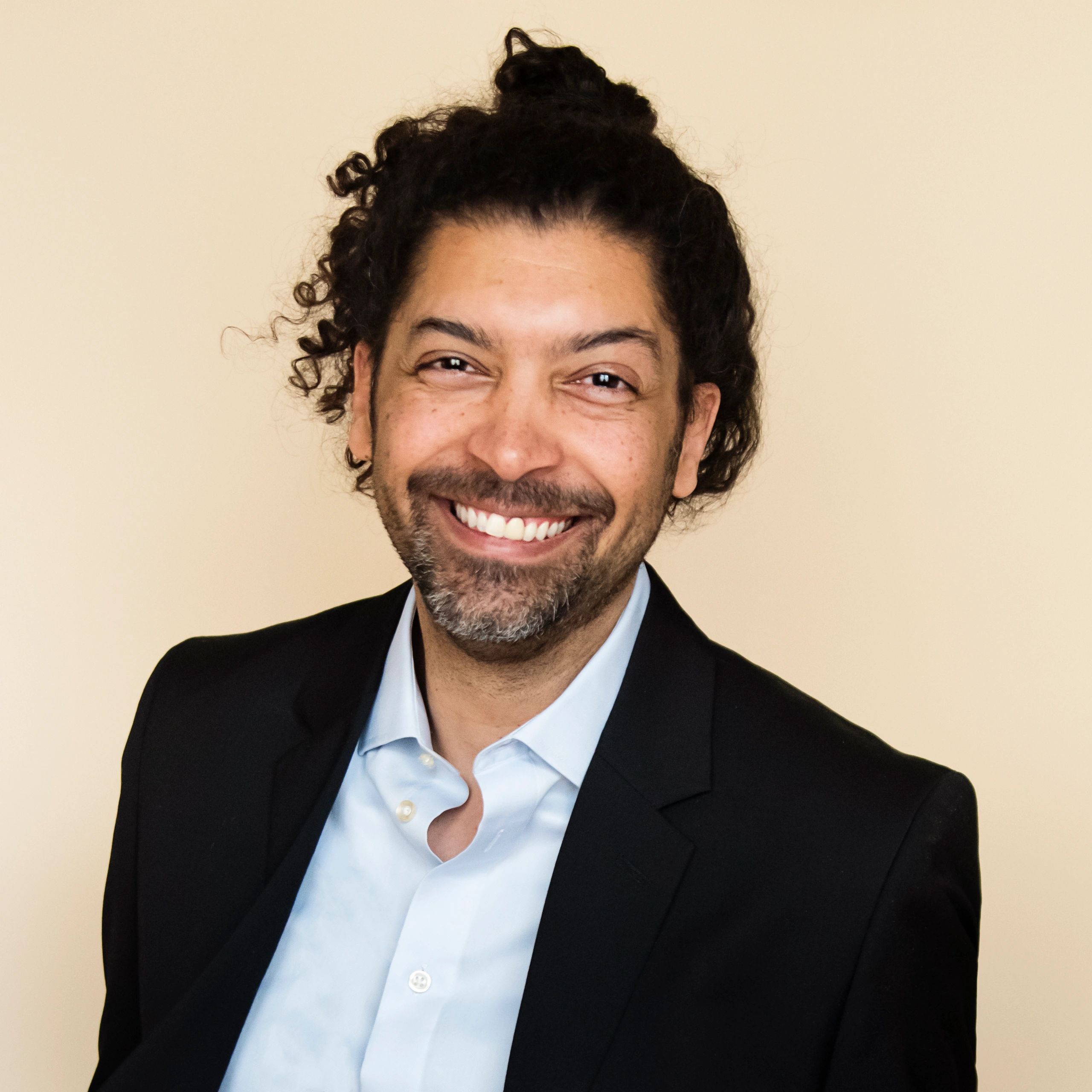 Headshot of Jordan Reyes