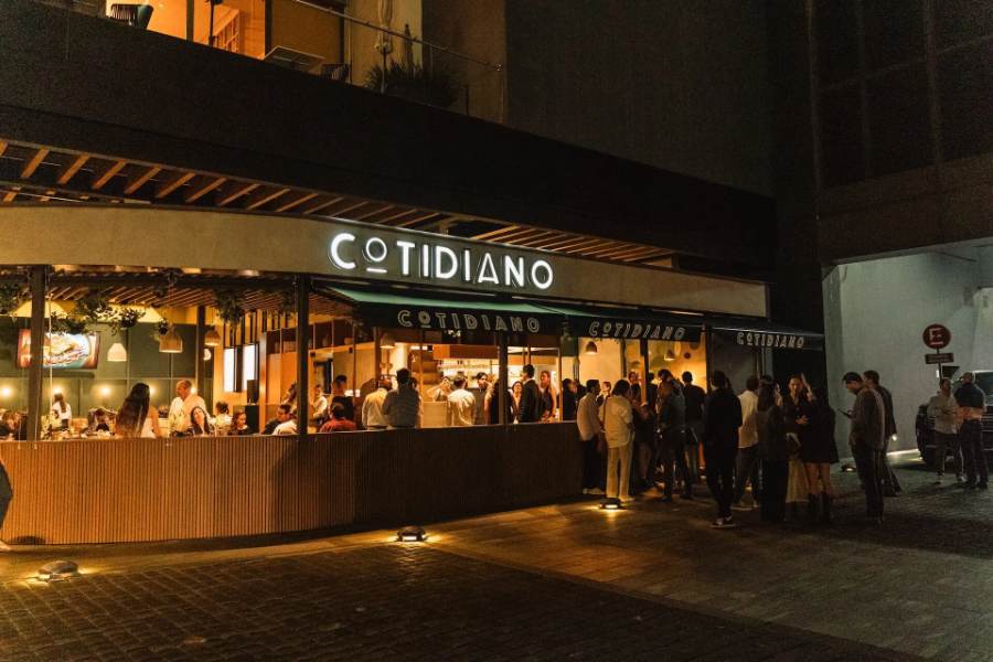 Apertura de Cotidiano en Plaza Andares