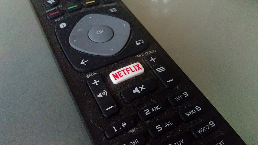 Control remoto con botón de Netflix