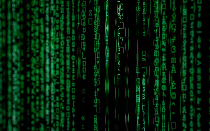 Ciberseguridad pantalla código digital